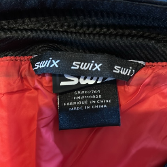 Swix Menali quilted skirt, red, size medium in women’s US. Never worn - Picture 4 of 4